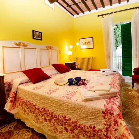 فيلة Al Borghetto *